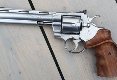 Colt1